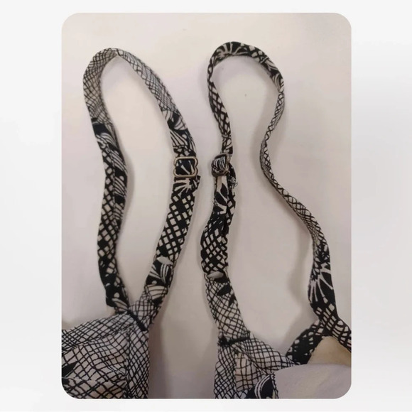 Element Tiered Ruffle  Black Cream Sleeveless Dress Size Medium - Picture 8 of 10